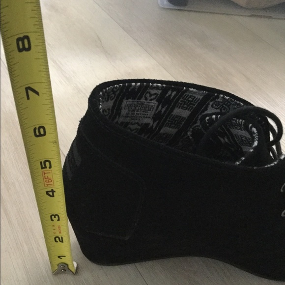 TOMS black wedge bootie size 11 in good condition - Picture 1 of 5